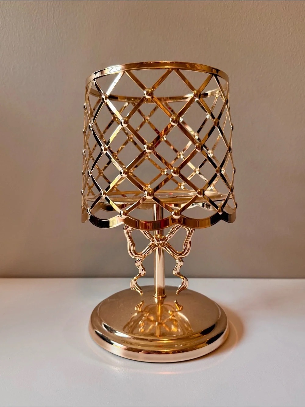 🎀Bath & Body Works~Sweetheart Gold Bow Lamp 3-Wick Candle Holder